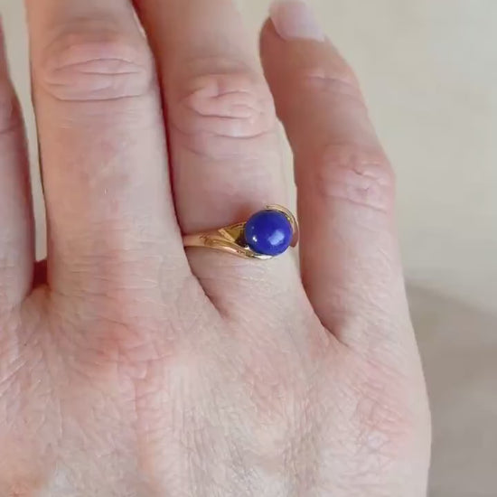 Vintage 1970s Lapis Lazuli Gemstone Ring in 14k Gold