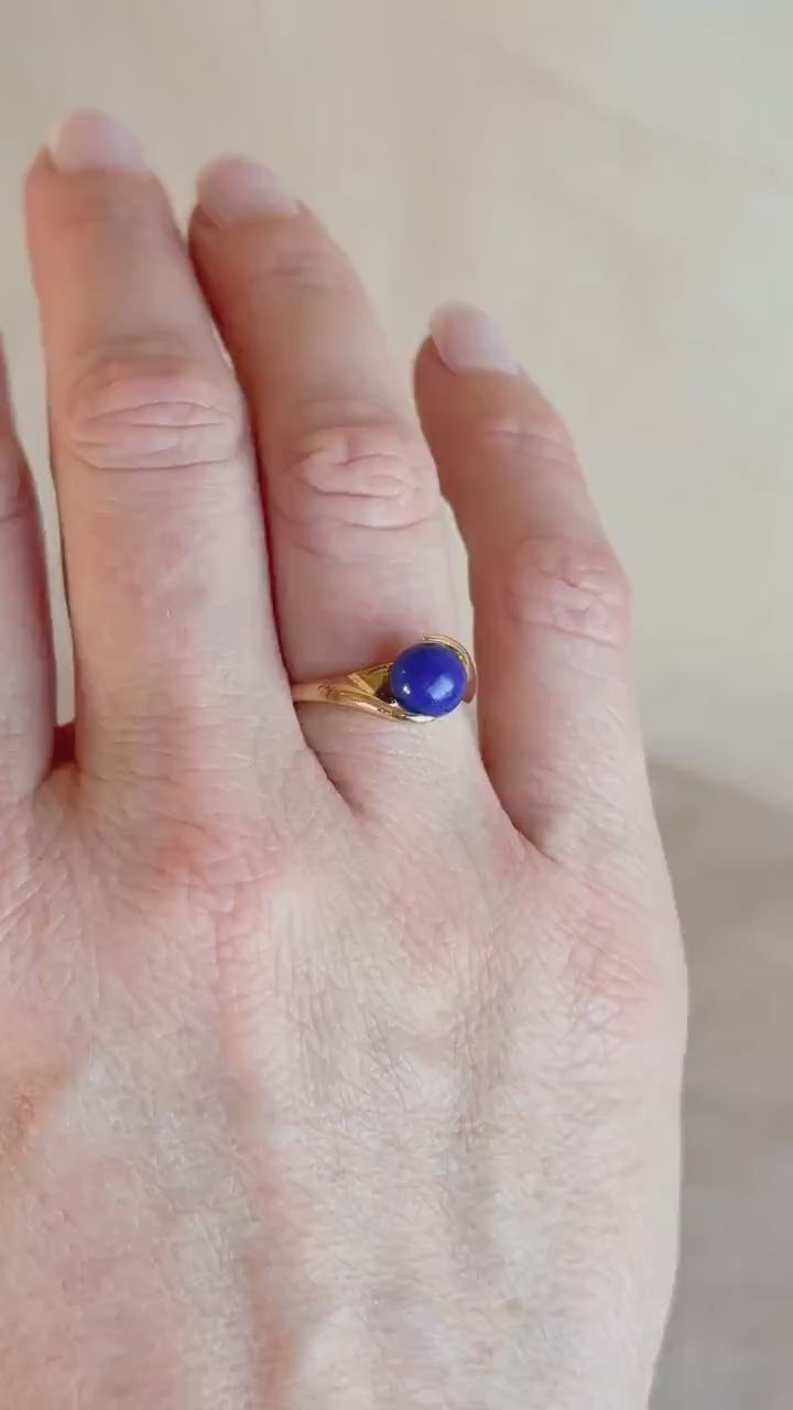 Vintage 1970s Lapis Lazuli Gemstone Ring in 14k Gold