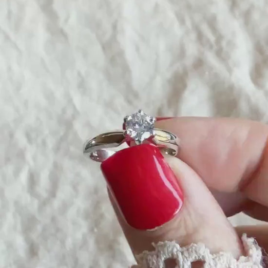 Vintage Diamond Engagement Ring, Round Cut, 18k White Gold, 1990s Solitaire Bridal Ring