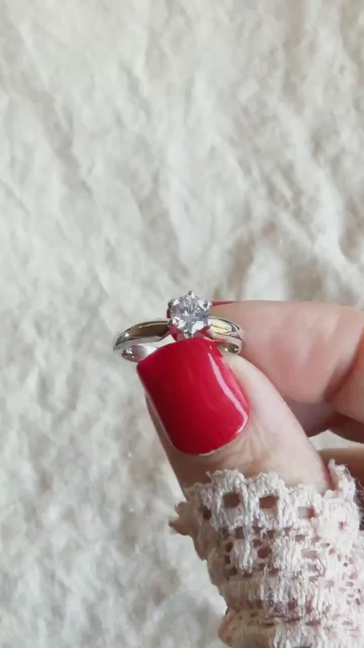 Vintage Diamond Engagement Ring, Round Cut, 18k White Gold, 1990s Solitaire Bridal Ring