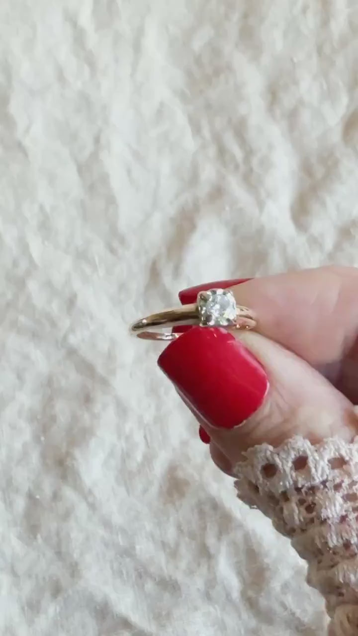 Vintage 1950s Diamond Solitaire Engagement Ring in 14k Gold