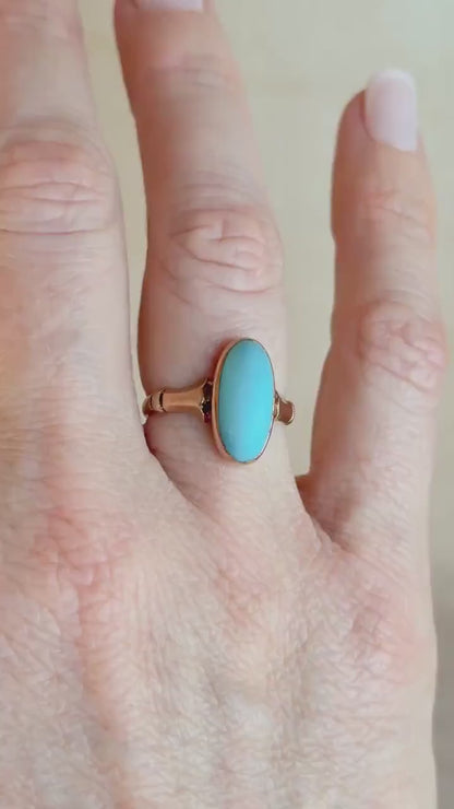 Vintage 1950s Blue Turquoise Gemstone Ring in 14k Gold