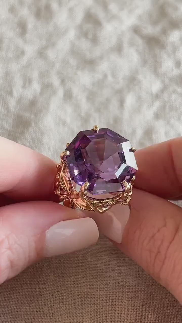 Vintage Amethyst Gemstone Ring in 14k Gold