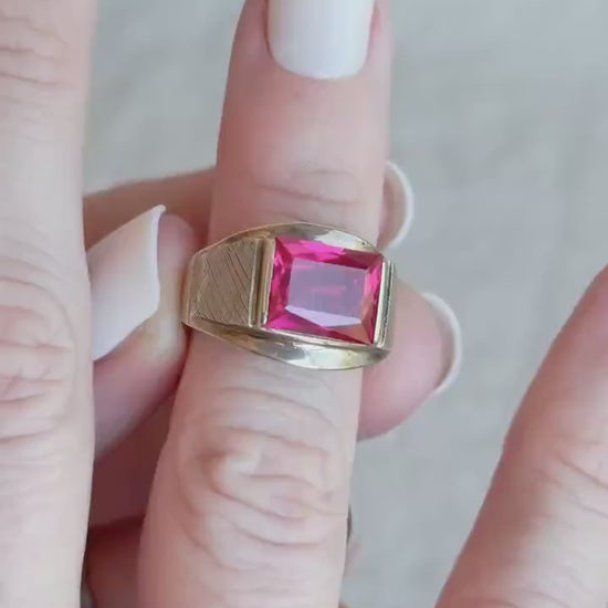 Vintage Art Deco Ruby Ring in 14k Gold