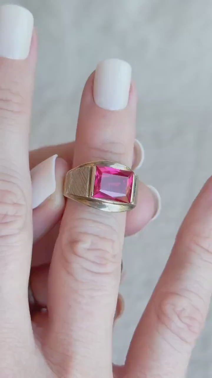 Vintage Art Deco Ruby Ring in 14k Gold