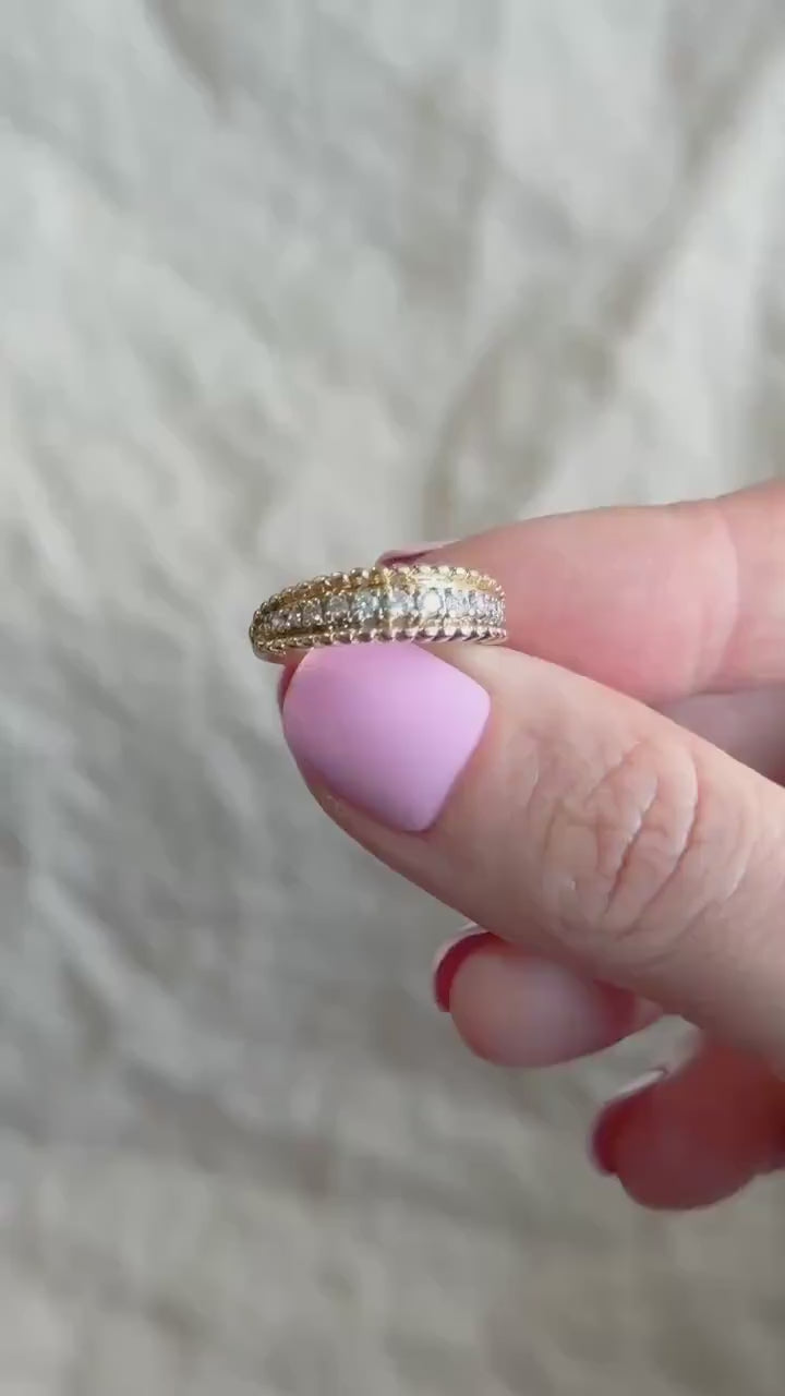 Vintage 1990s Diamond Milgrain Wedding Band in 14k Gold