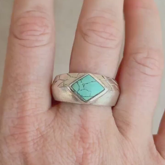Vintage Turquoise Ring Sterling Silver, Diamond Shaped Bezel Statement Ring, Boho Everyday Jewelry