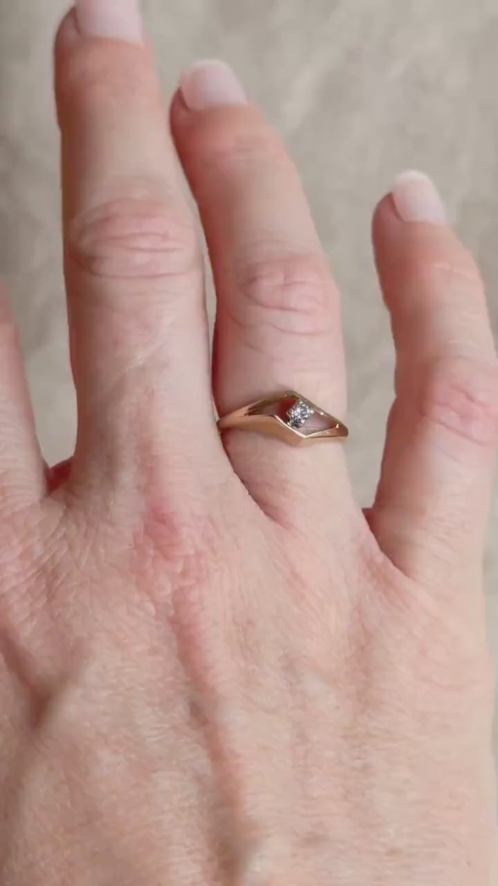 Vintage Diamond Art Deco Solitaire Engagement Ring in 14k Gold