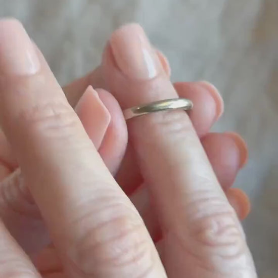 Vintage 1990s Wedding Band in 14k White Gold