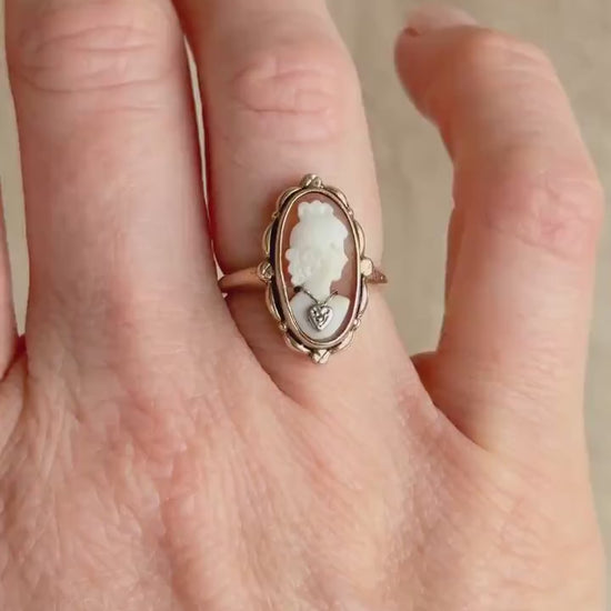 Antique 1920s Cameo Ring in 10k Gold