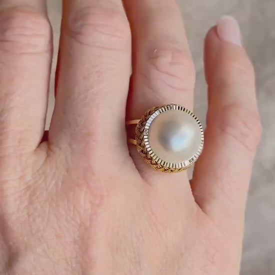 Vintage 1970s Mabe Pearl Cocktail Ring in 14k Gold