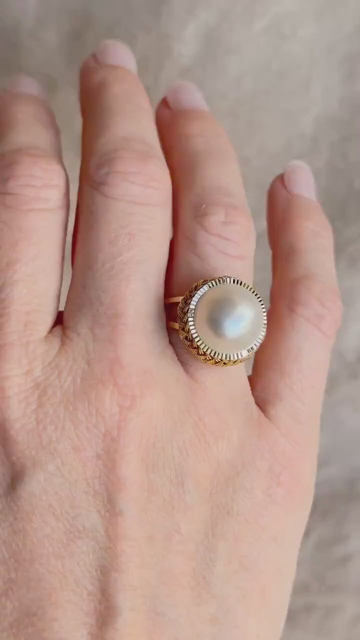 Vintage 1970s Mabe Pearl Cocktail Ring in 14k Gold