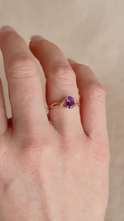 Vintage 1990s Purple Amethyst Ring in 14k Gold